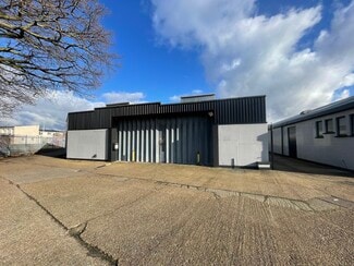 Plus de détails pour Tonbridge Rd, Romford - Industriel/Logistique à louer