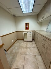 7706 S Locust St, Midvale, UT à vendre Photo intérieure– Image 2 sur 8