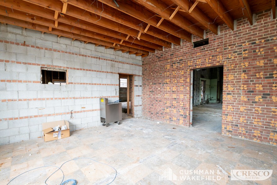 2193 S Green Rd, Cleveland, OH à vendre - Photo de l’immeuble – Image 3 sur 4