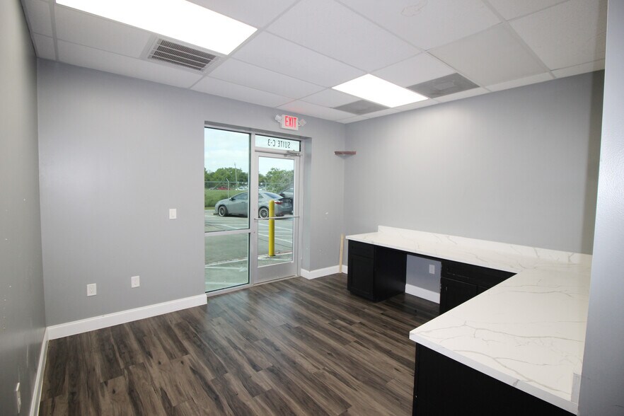 9730 Telephone Rd, Houston, TX à louer - Photo intérieure – Image 2 sur 15