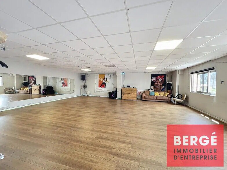 Bureau dans Antibes à vendre - Photo de l’immeuble – Image 1 sur 4