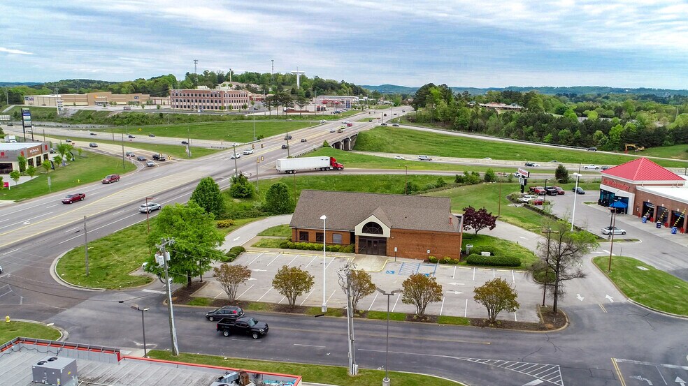 6238 Lee Hwy, Chattanooga, TN à louer - Photo principale – Image 1 sur 5