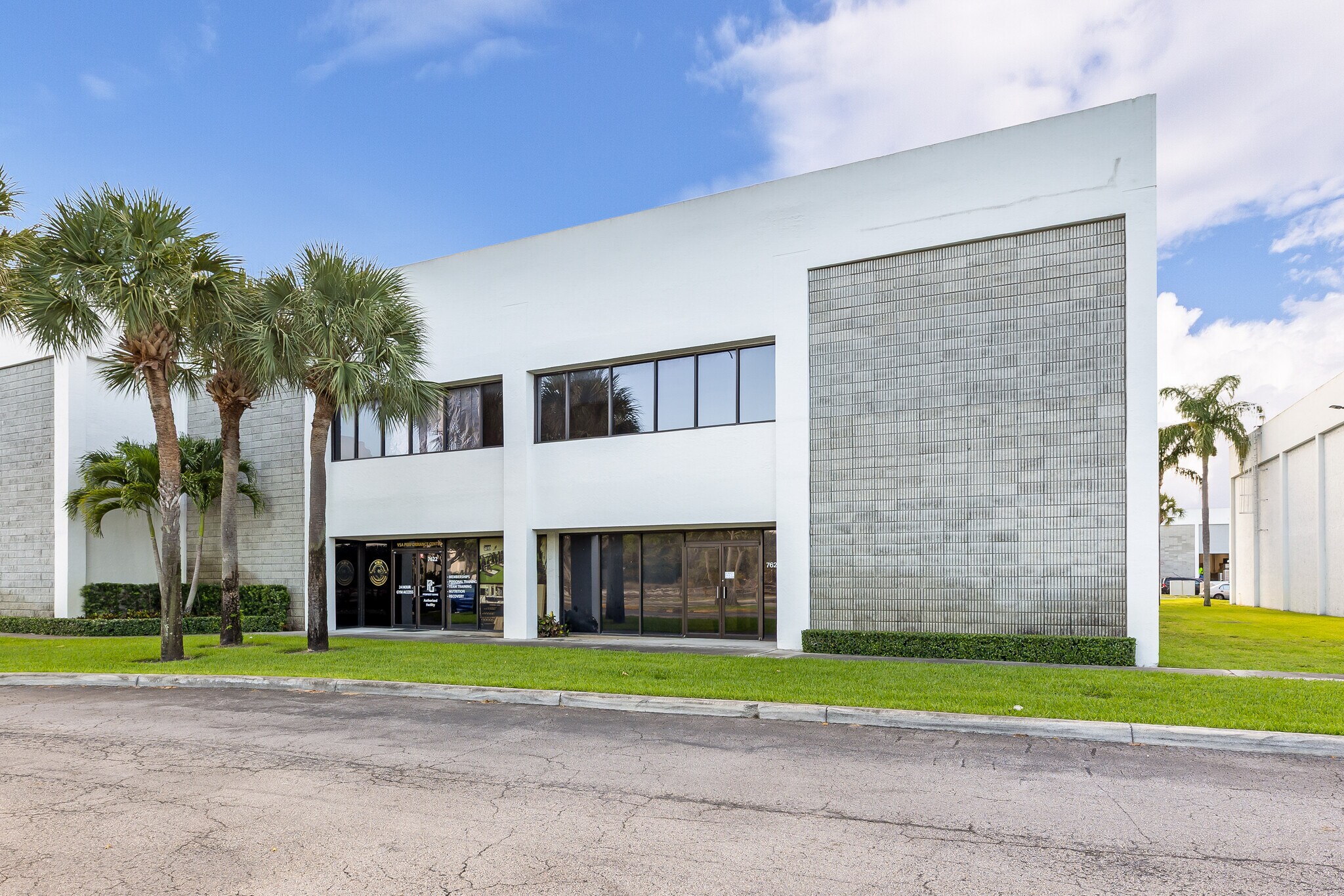 7620-7634 NW 6th Ave, Boca Raton, FL à louer Photo de l’immeuble– Image 1 sur 12