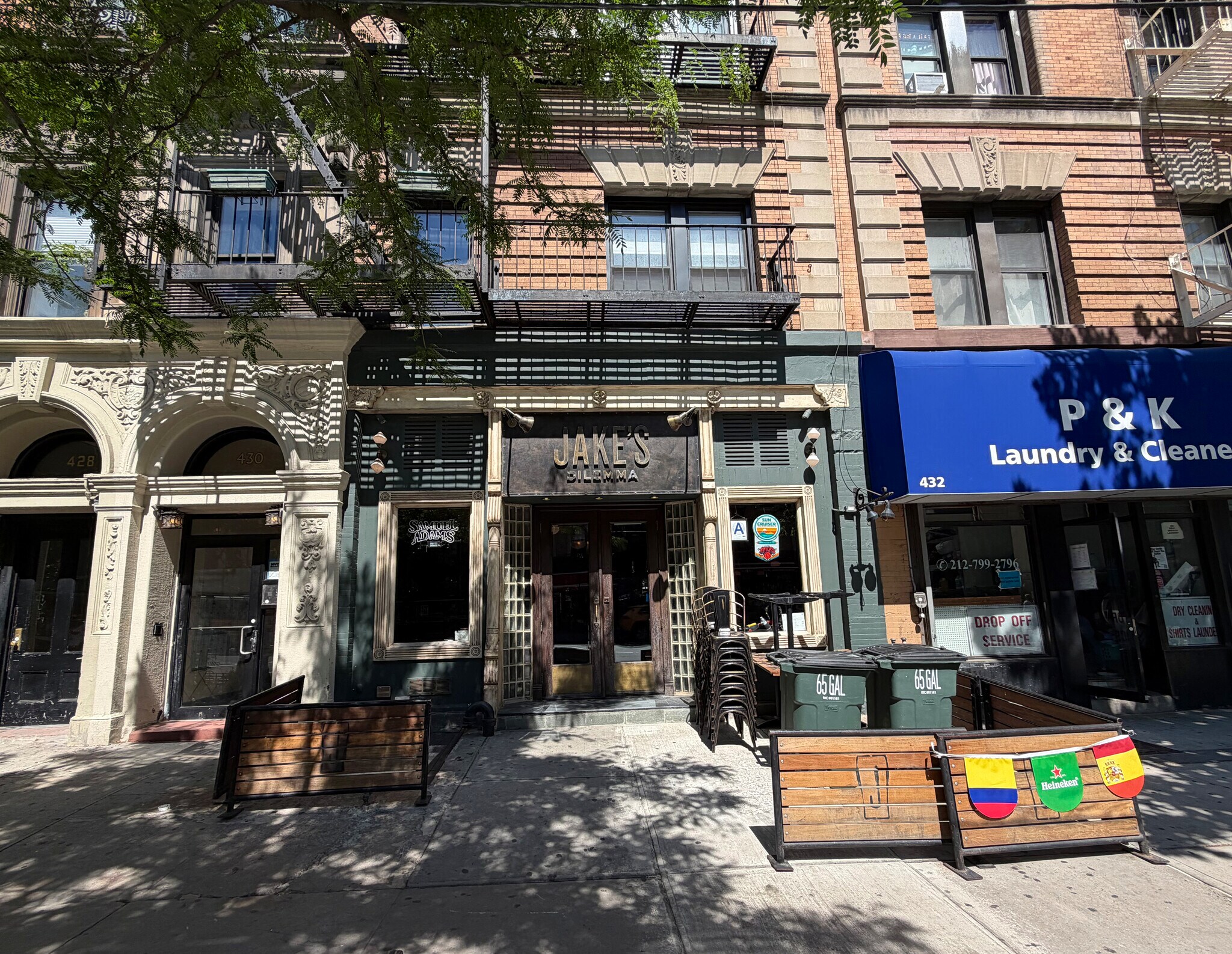 430 Amsterdam Ave, New York, NY à louer Photo de l’immeuble– Image 1 sur 2