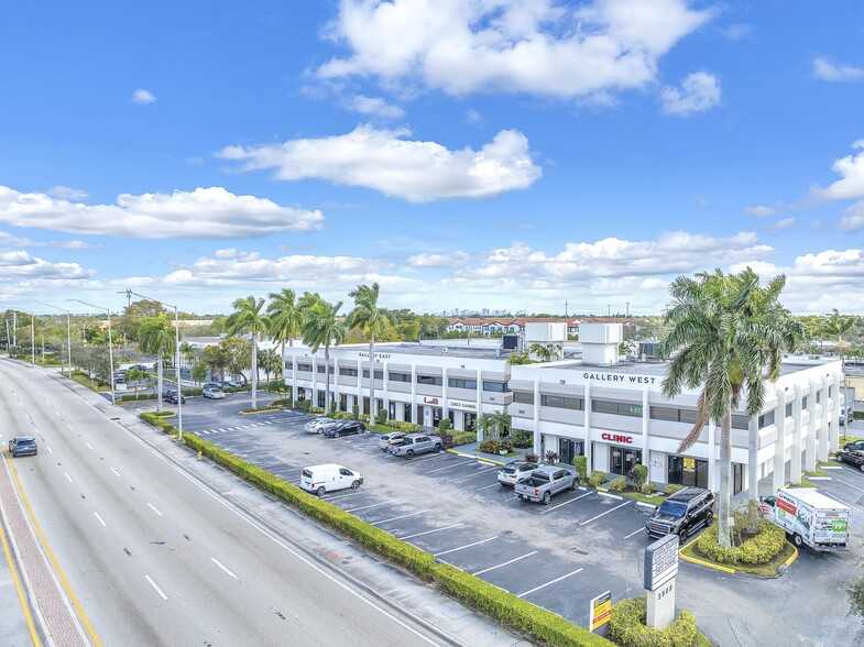 3900 W Commercial Blvd, Fort Lauderdale, FL à louer - Photo de l’immeuble – Image 3 sur 33