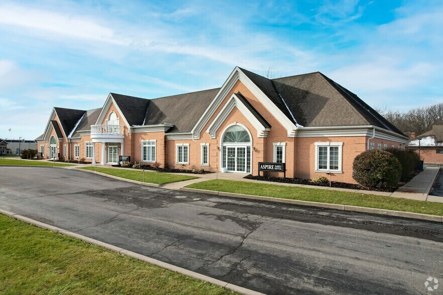 57 Davison Ct, Lockport, NY à louer - Photo de l’immeuble – Image 2 sur 21