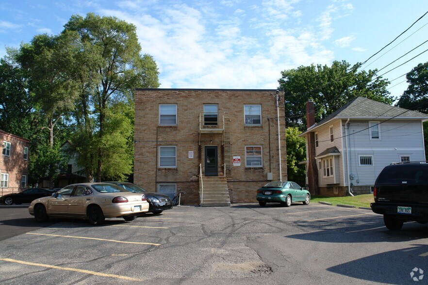 408 Ann St, East Lansing, MI à vendre - Photo de l’immeuble – Image 2 sur 2