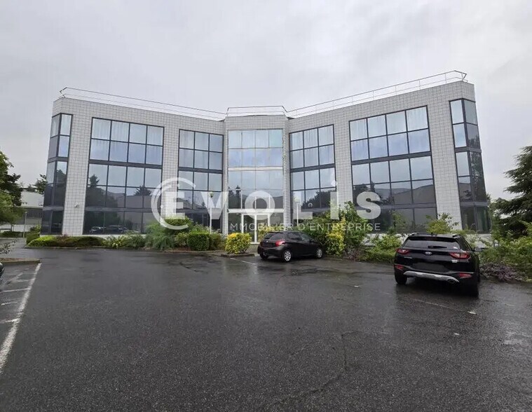 Bureau dans Palaiseau à vendre - Photo de l’immeuble – Image 1 sur 8