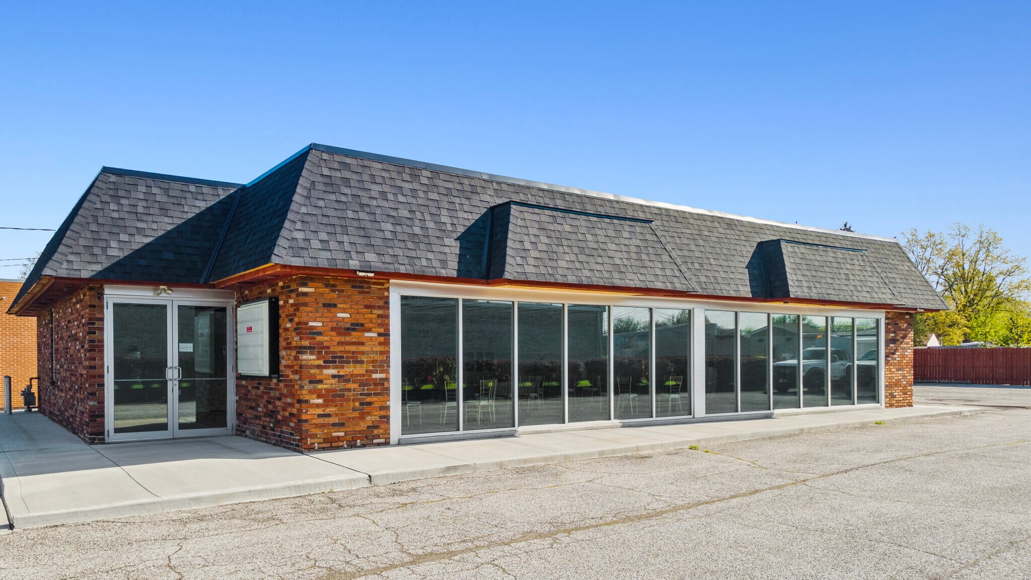 6699 W 130th St, Cleveland, OH à louer Photo principale– Image 1 sur 6