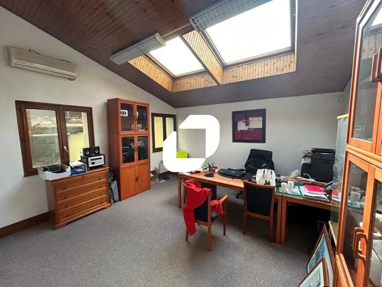 Local d’activités dans Bagnolet à louer - Photo intérieure – Image 3 sur 12