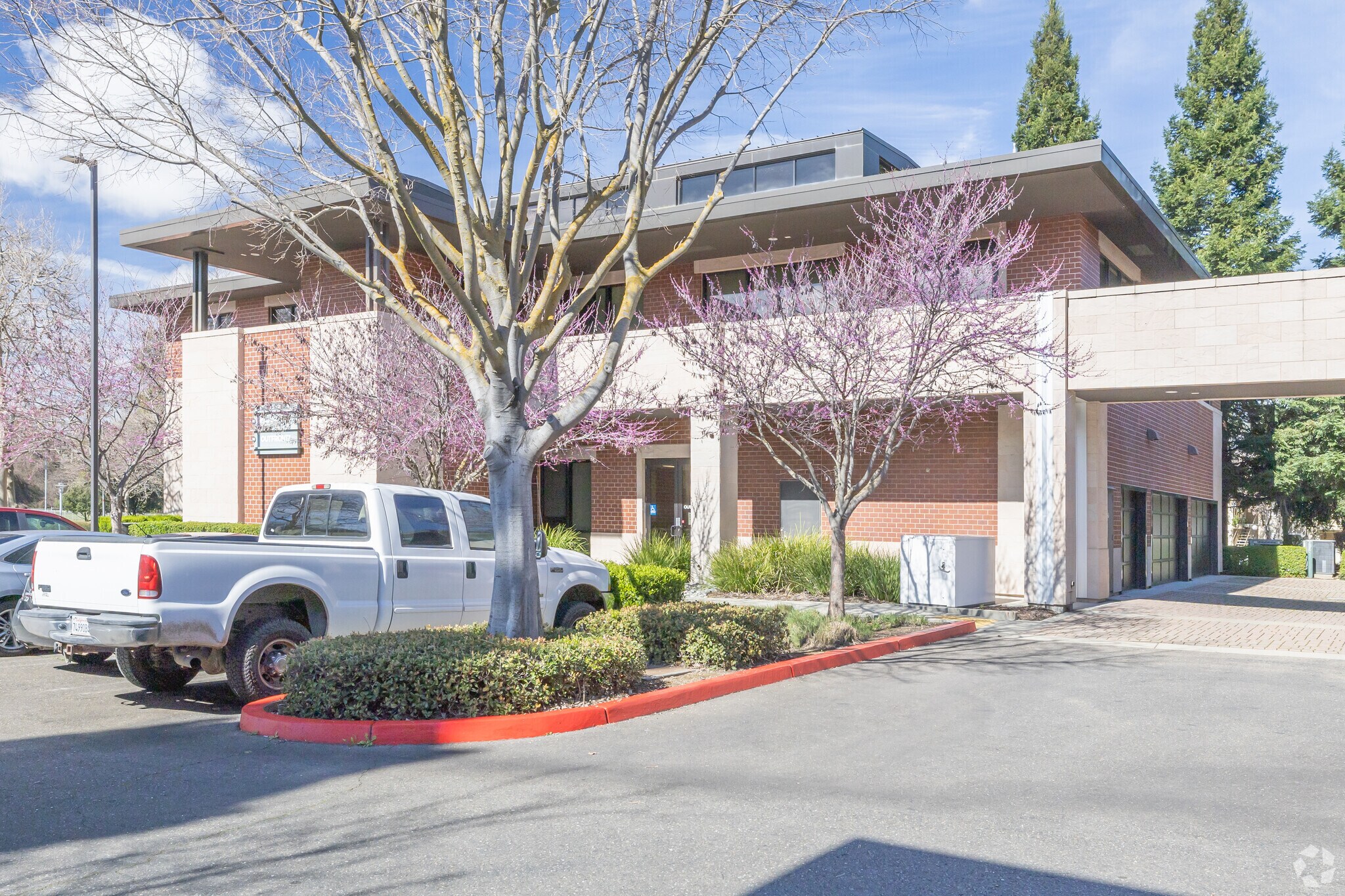 2512 River Plaza Dr, Sacramento, CA à vendre Photo principale– Image 1 sur 5