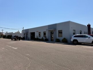 Plus de détails pour 2 Commercial St, Hicksville, NY - Industriel/Logistique à louer