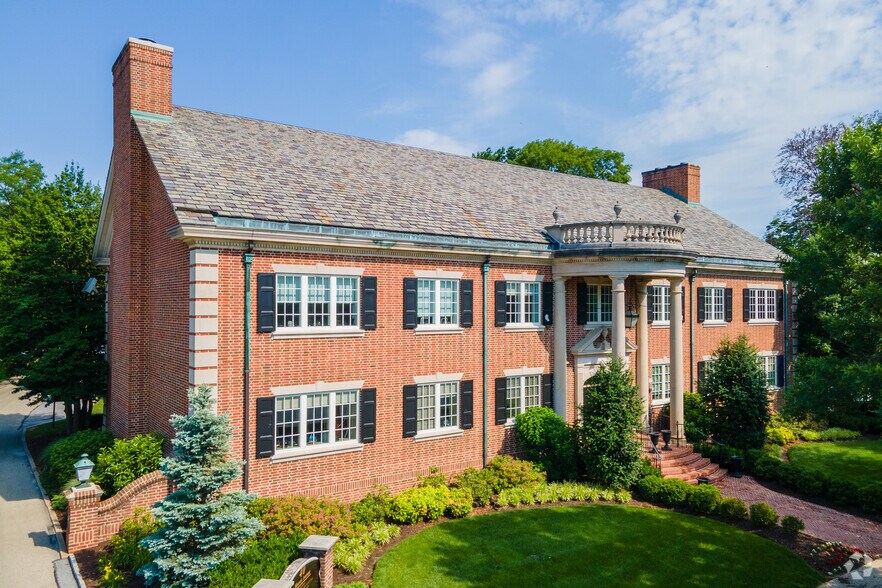 40 Morris Ave, Bryn Mawr, PA à louer - Photo principale – Image 1 sur 5