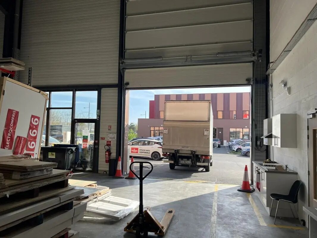 Industriel/Logistique dans Tremblay-en-France à louer Photo intérieure– Image 1 sur 11