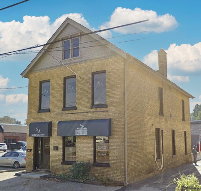 181 Albert St, London, ON à louer Photo principale– Image 1 sur 2