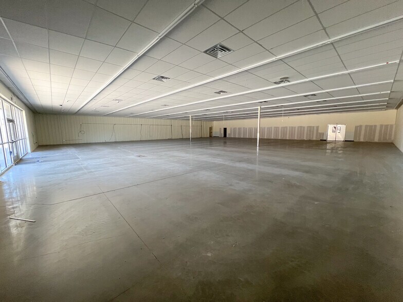 309 E 9th St, Peabody, KS à louer - Photo de l’immeuble – Image 3 sur 3