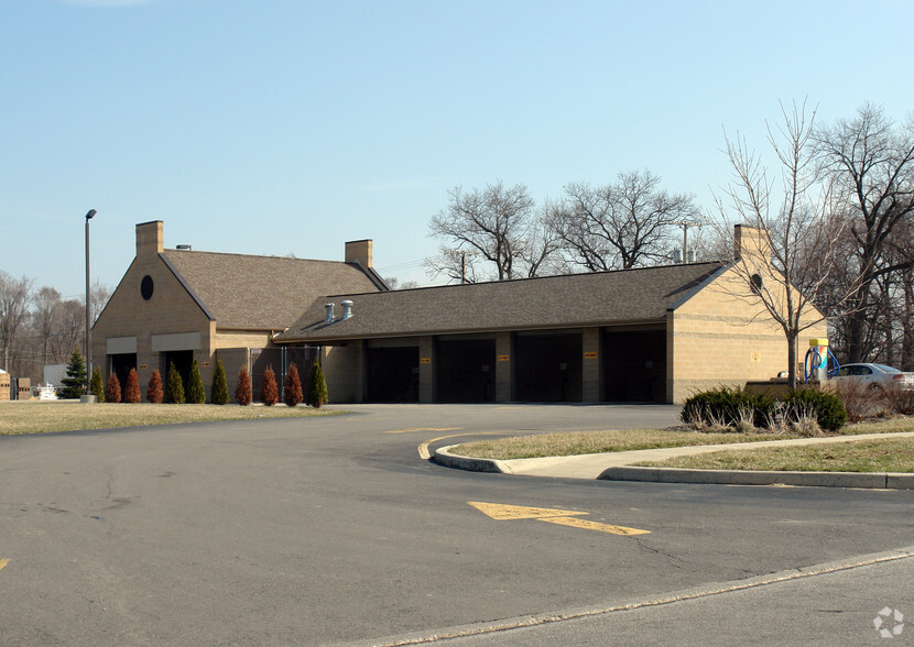 7528 Sylvan Towne Dr, Toledo, OH à vendre - Photo de l’immeuble – Image 3 sur 3