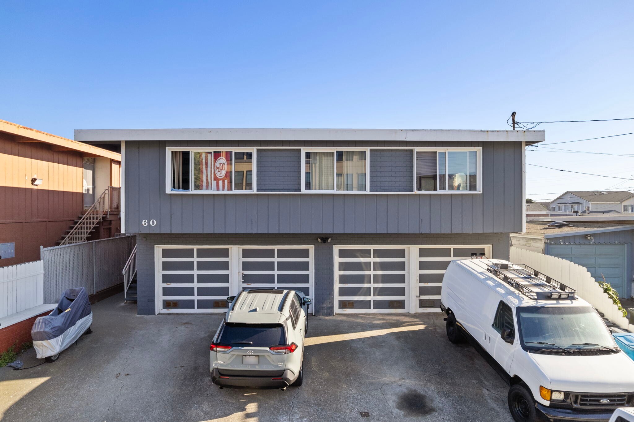 60 Paloma Ave, Pacifica, CA à vendre Photo de l’immeuble– Image 1 sur 11