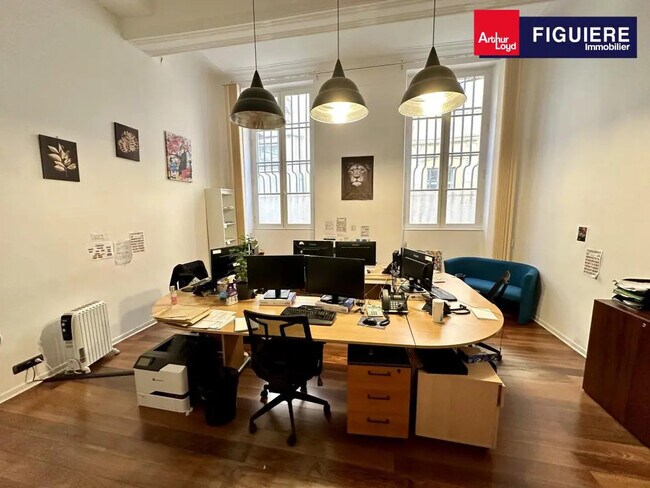 Plus de détails pour Bureau à louer