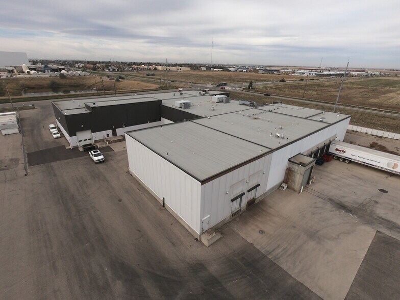 2525 36th St N, Lethbridge, AB à louer - Photo de l’immeuble – Image 2 sur 6