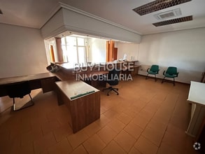 Bureaux/Local commercial dans Yuncos, Toledo à louer Photo intérieure– Image 1 sur 7