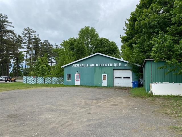 597 Rue De Martigny O, Saint-jerome, QC à vendre - Photo principale – Image 3 sur 4
