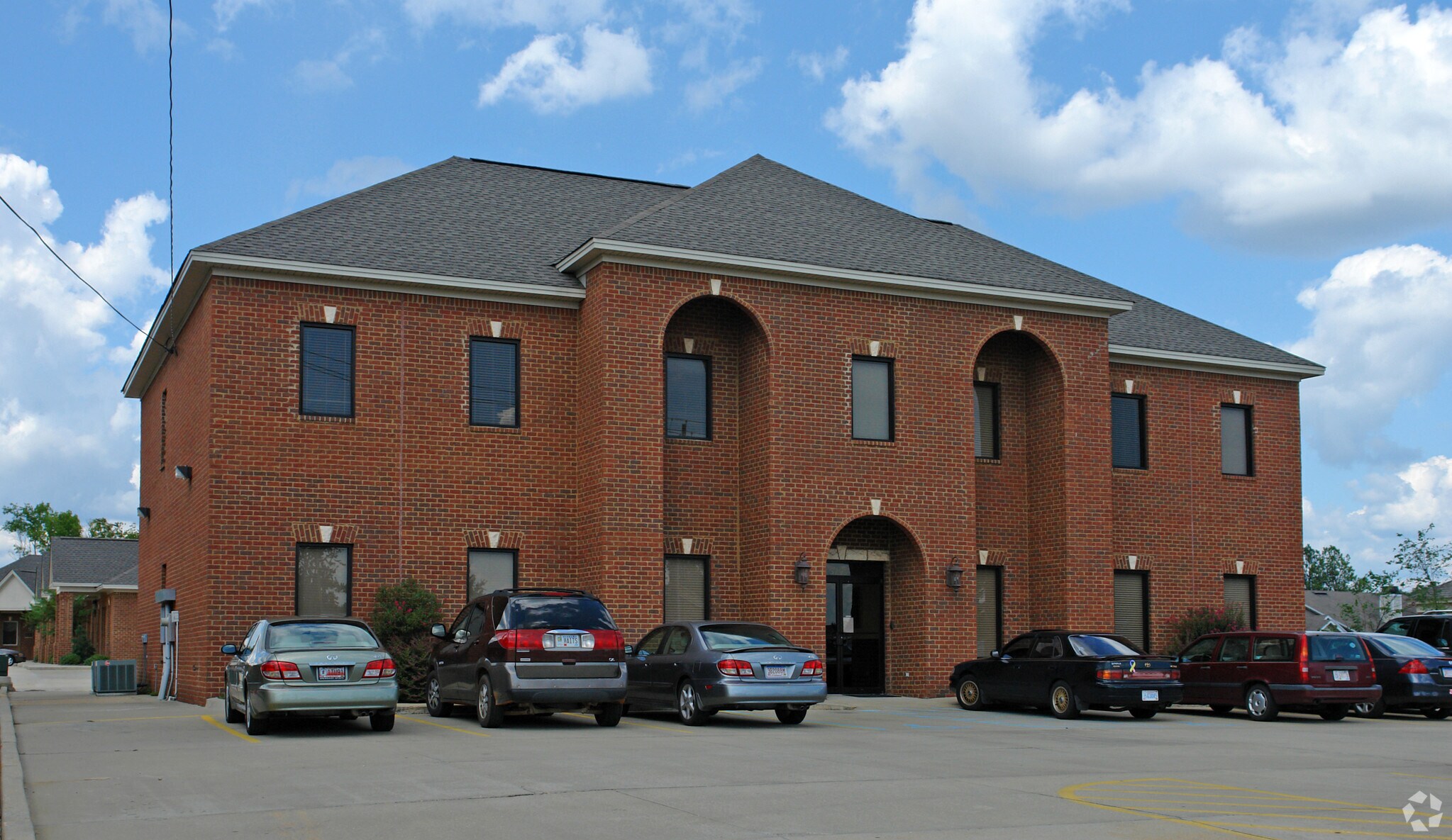 5295 Vaughn Rd, Montgomery, AL à louer Photo de l’immeuble– Image 1 sur 7