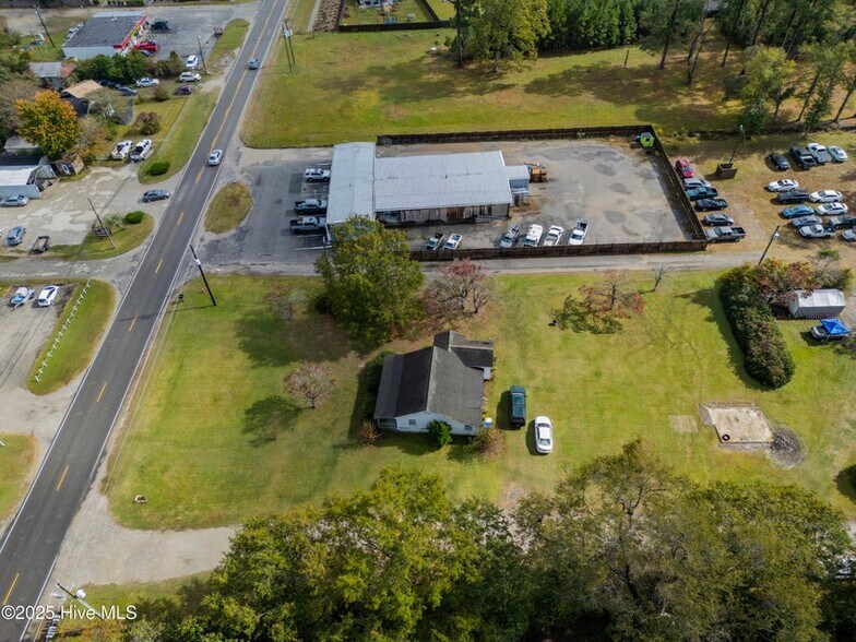 857 Village Rd NE, Leland, NC à vendre - Photo de l’immeuble – Image 2 sur 11