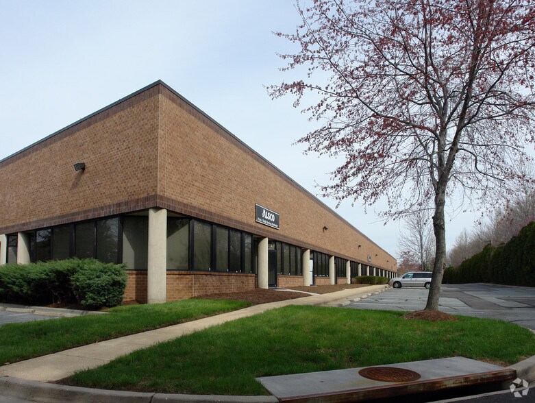 9227-9251 Hampton Overlook, Capitol Heights, MD à louer - Photo principale – Image 1 sur 5