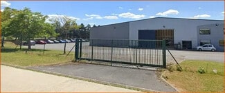 Plus de détails pour Local d'activités à louer