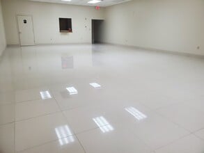 7355-7605 W Sample Rd, Coral Springs, FL à louer Photo de l’immeuble– Image 2 sur 4