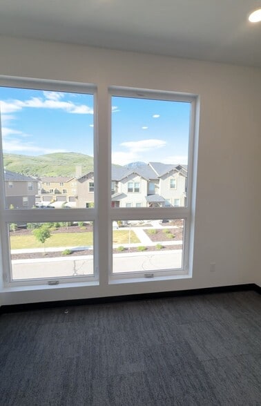 1048-1056 W Wasatch Spring Rd, Kamas, UT à louer - Photo intérieure – Image 1 sur 3