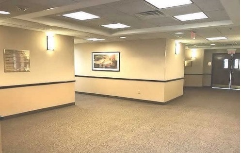 515 Plainfield Ave, Edison, NJ à louer - Photo intérieure – Image 2 sur 3