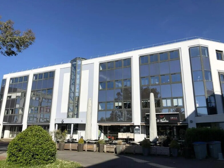 1 Rue Charles Lindbergh, Bouguenais à louer - Photo de l’immeuble – Image 2 sur 8
