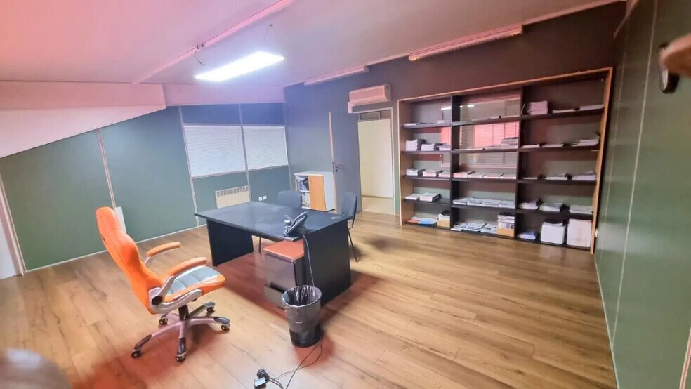 Bureau dans Achères à louer - Photo de l’immeuble – Image 2 sur 19