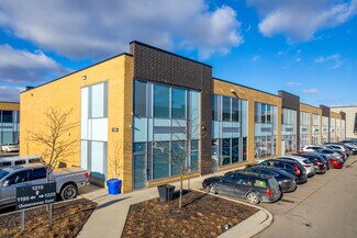 Plus de détails pour 1225 Queensway E, Mississauga, ON - Industriel/Logistique à vendre