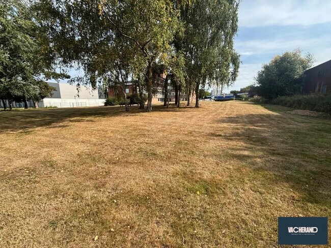 Plus de détails pour Terrain à vendre