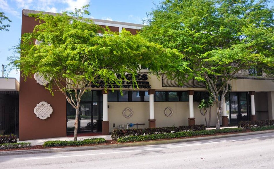 2310 E Atlantic Blvd, Pompano Beach, FL à louer - Photo principale – Image 1 sur 28