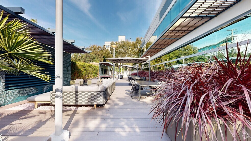 1640 S Sepulveda Blvd, Los Angeles, CA à louer - Numérisation 3D Matterport – Image 2 sur 17