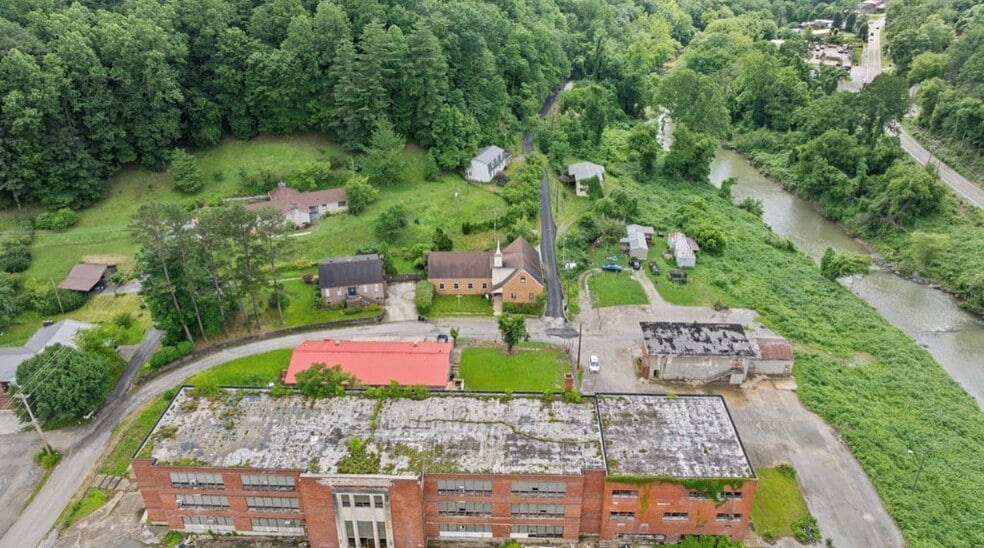 112 Indian Bend Dr, Hazard, KY à vendre - Aérien – Image 3 sur 8