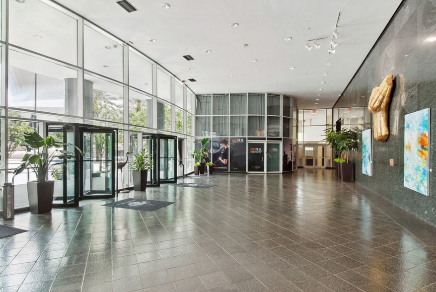 1615 Poydras St, New Orleans, LA à louer - Photo intérieure – Image 3 sur 10