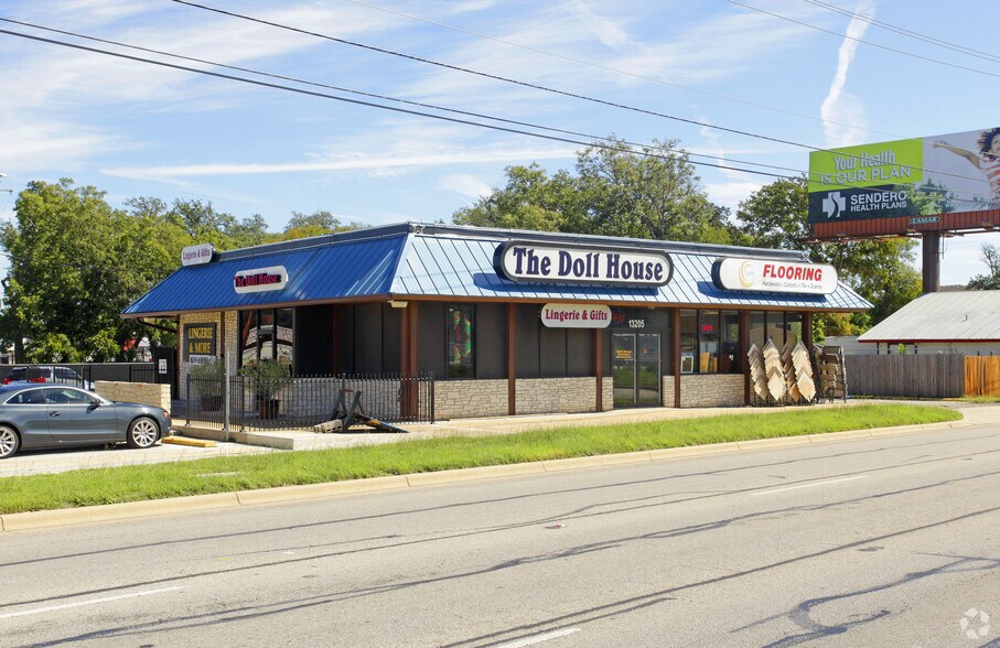 13205 Research Blvd, Austin, TX à vendre - Photo de l’immeuble – Image 3 sur 3