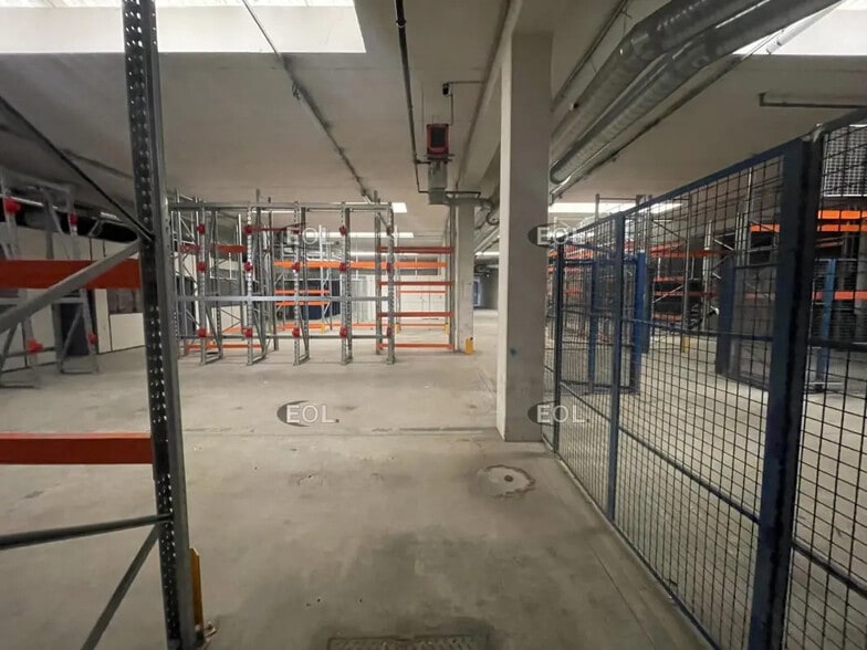 Local d'activités dans Eaubonne à vendre - Photo de l’immeuble – Image 3 sur 7