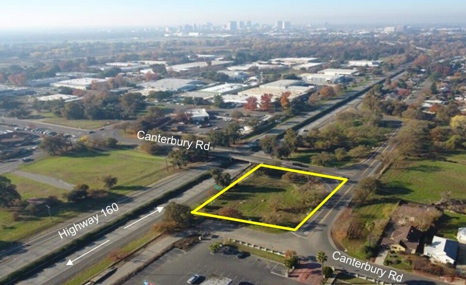 Canterbury Rd, Sacramento, CA à vendre - Photo de l’immeuble – Image 1 sur 2