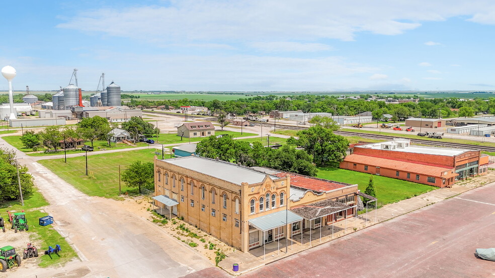 112 W Davilla St, Granger, TX à vendre - Photo de l’immeuble – Image 1 sur 14