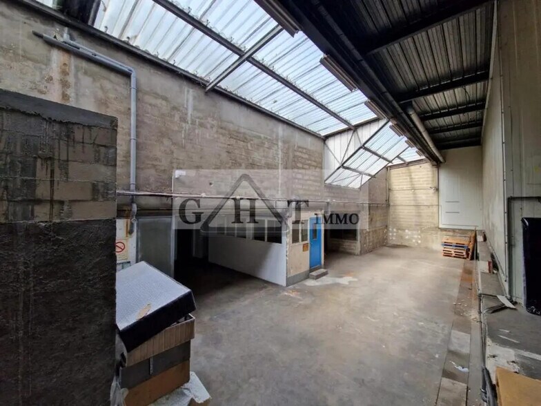 Industriel/Logistique dans Gonesse à louer - Photo de l’immeuble – Image 2 sur 3