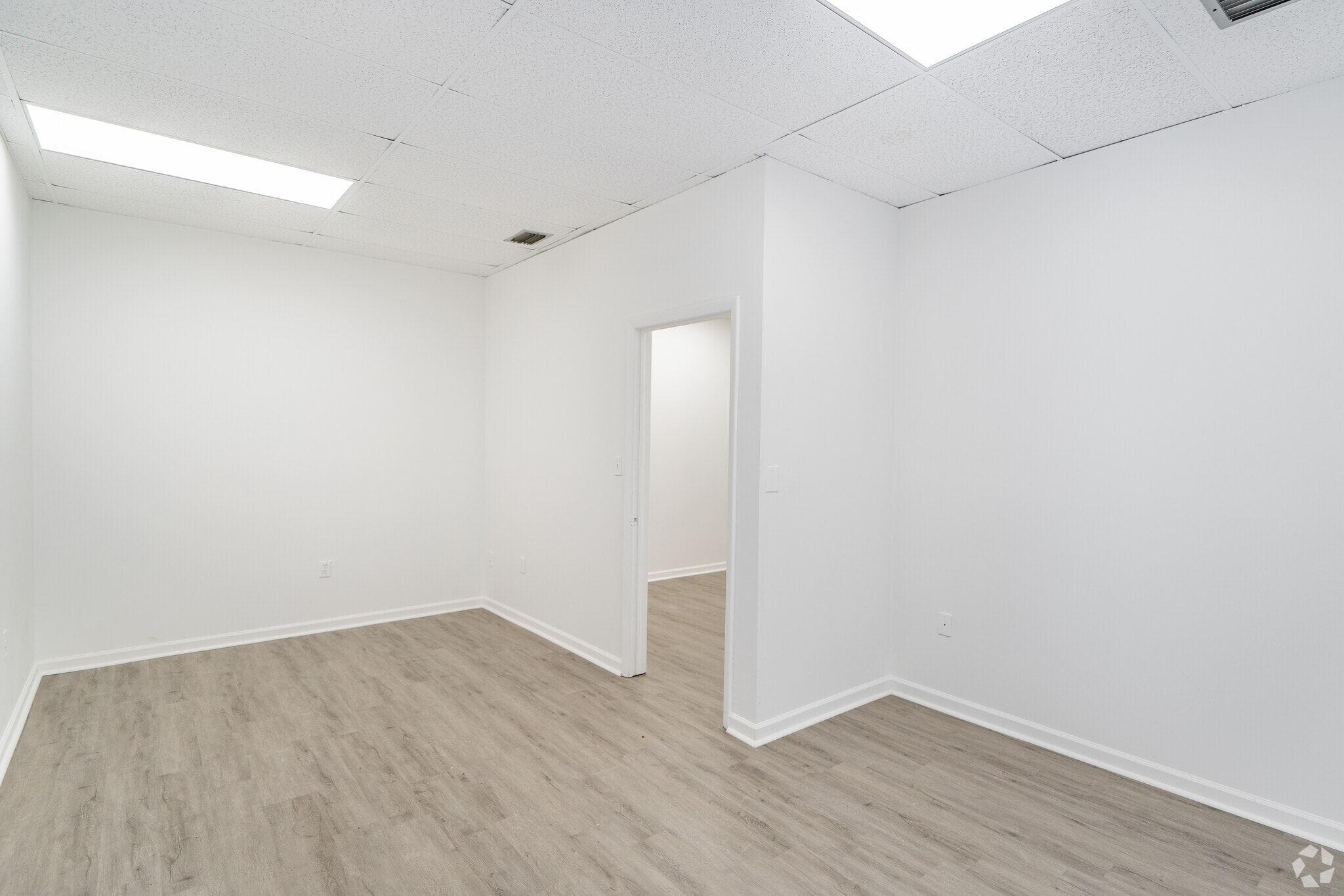 1301 Seminole Blvd, Largo, FL à louer Photo intérieure– Image 1 sur 3