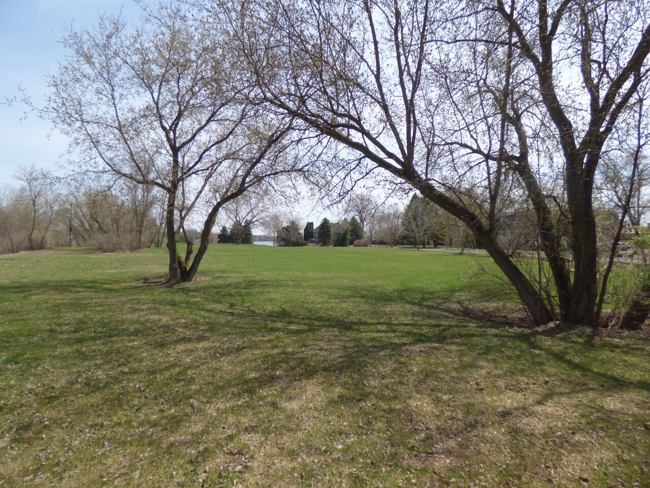 748 N Knowles Ave, New Richmond, WI à vendre Autre– Image 1 sur 9