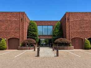 13200 Marina Way, Woodbridge, VA à louer Photo de l’immeuble– Image 1 sur 9
