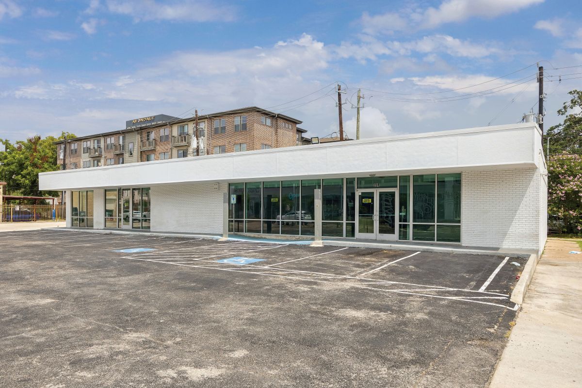 208 Westheimer Rd, Houston, TX à louer Photo de l’immeuble– Image 1 sur 2